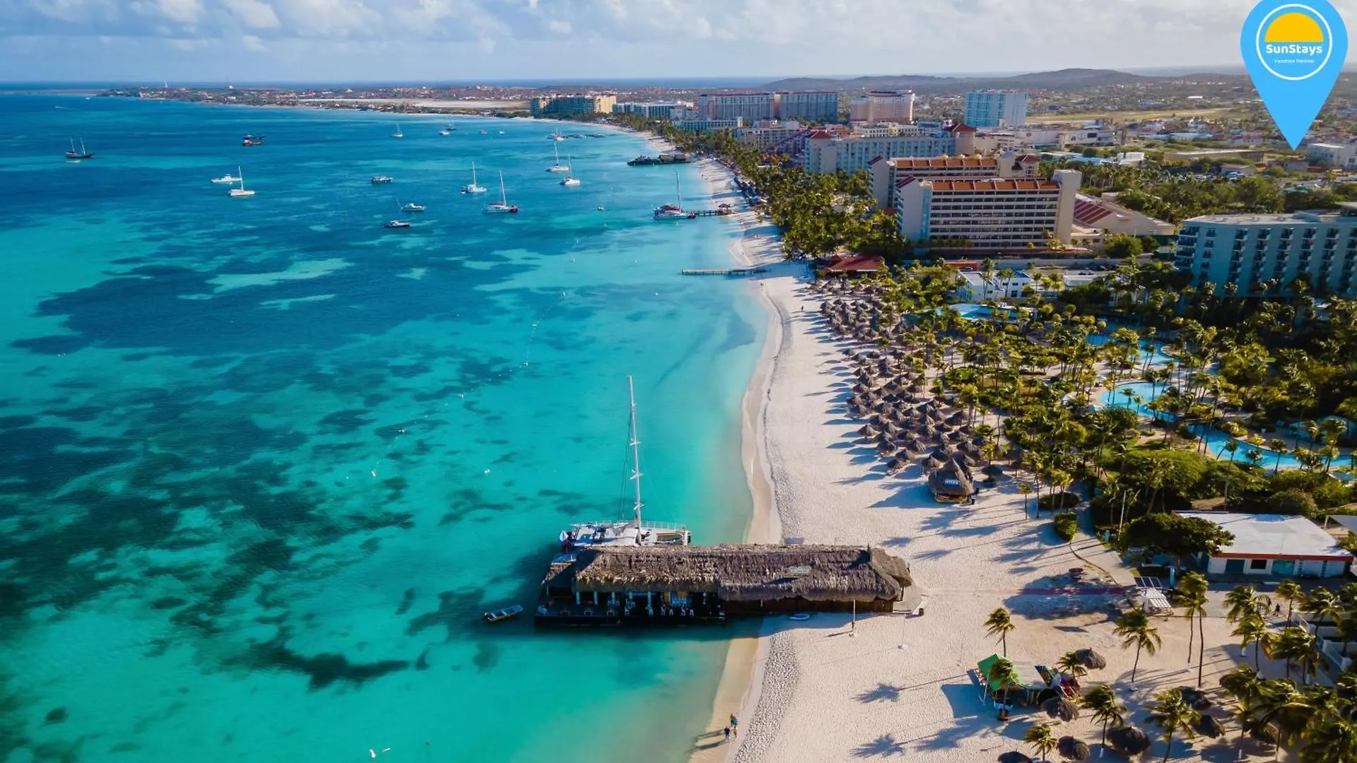 Family Apartment On Palm Beach. No Car Needed 0*,  Aruba